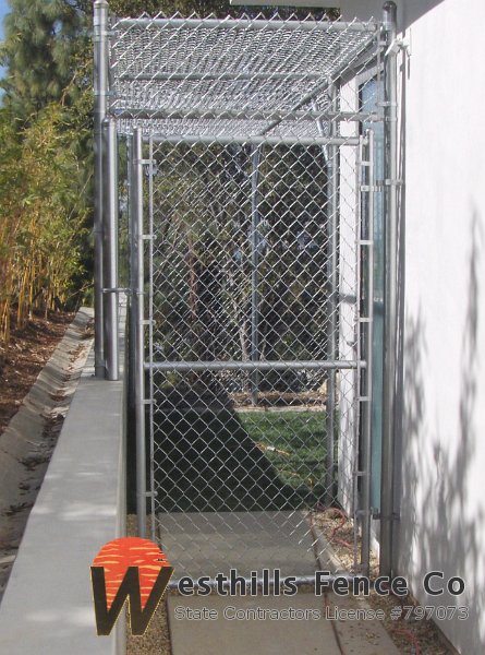 Chain-link cage