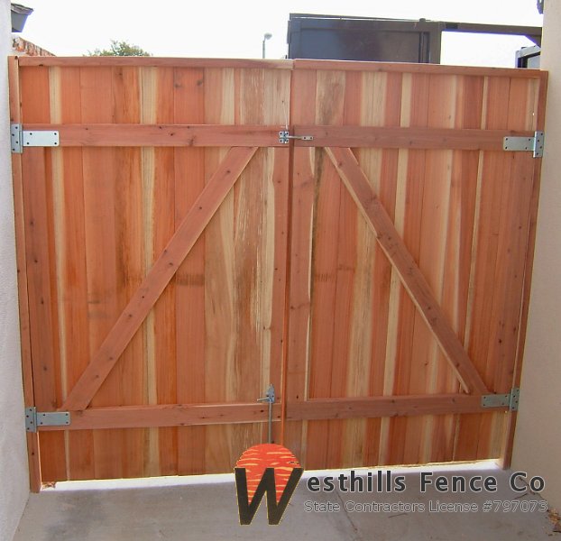 Double gates wood frame (2)