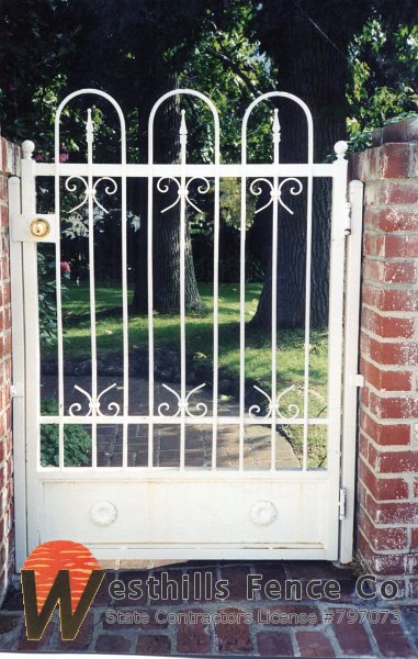 Iron gate (4)